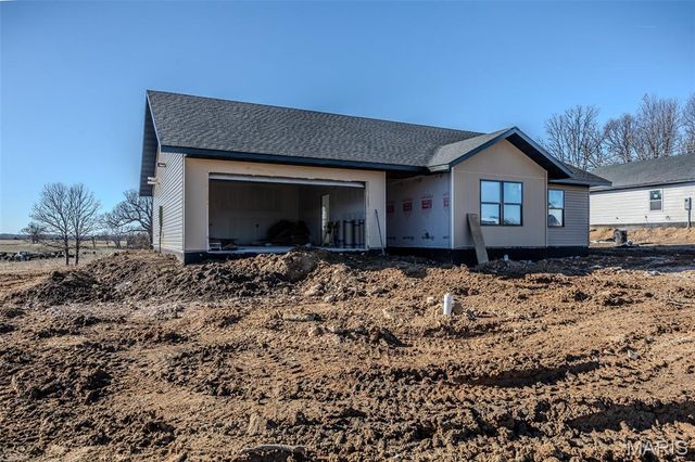 2051 Kay Avenue, Lebanon, MO 65536