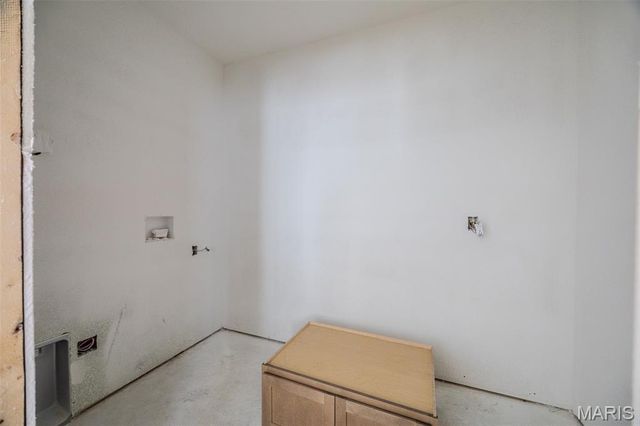 2051 Kay Avenue, Lebanon, MO 65536