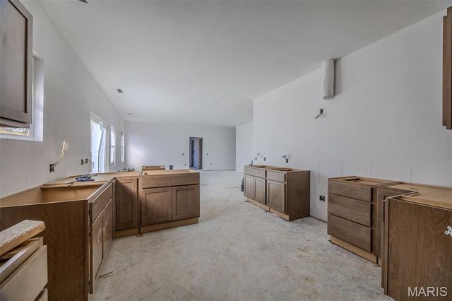 2051 Kay Avenue, Lebanon, MO 65536