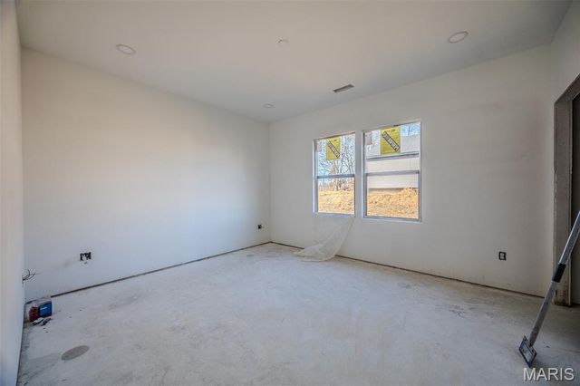 2051 Kay Avenue, Lebanon, MO 65536