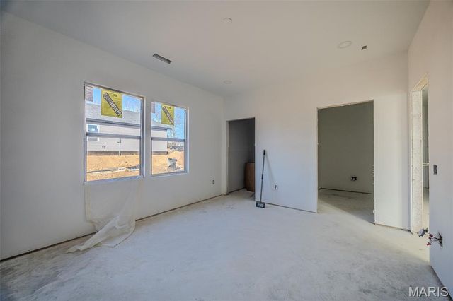 2051 Kay Avenue, Lebanon, MO 65536