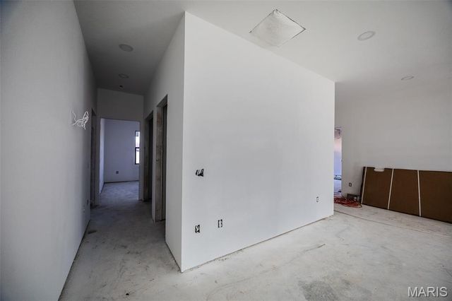 2051 Kay Avenue, Lebanon, MO 65536