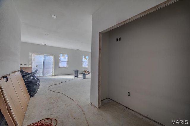 2051 Kay Avenue, Lebanon, MO 65536