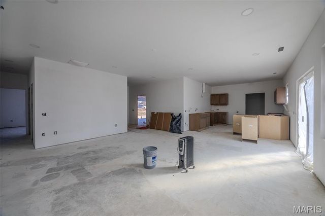 2051 Kay Avenue, Lebanon, MO 65536