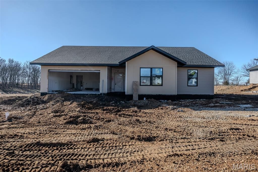 2051 Kay Avenue, Lebanon, MO 65536