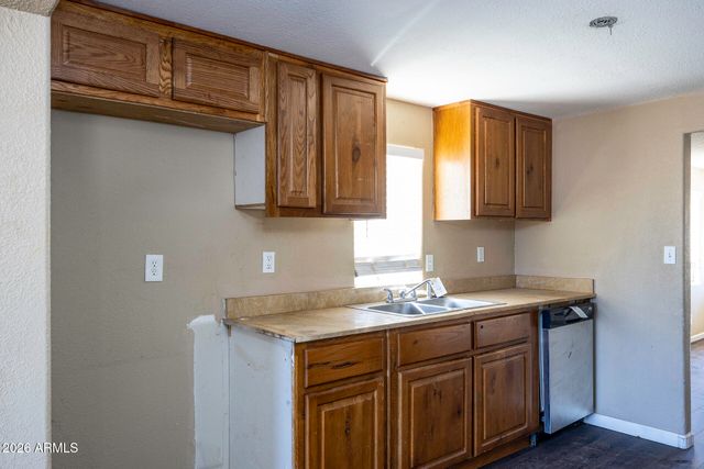 548 W DEWEY Avenue, Coolidge, AZ 85128