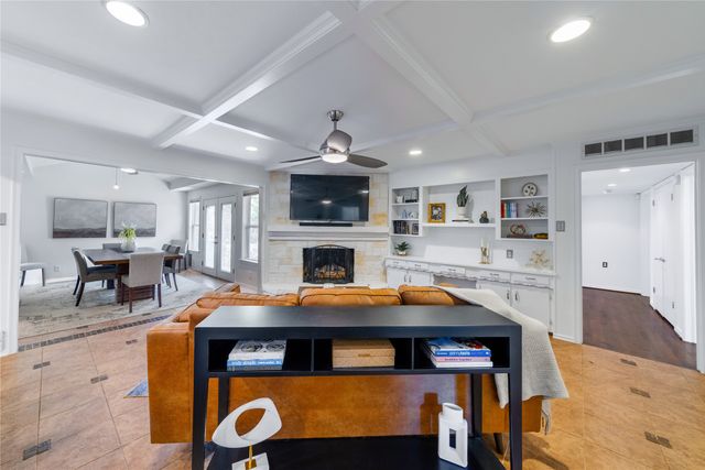 8435 Suncrest Drive, Dallas, TX 75228