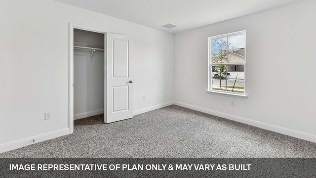 109 Union Pacific DR, Cedar Creek, TX 78612