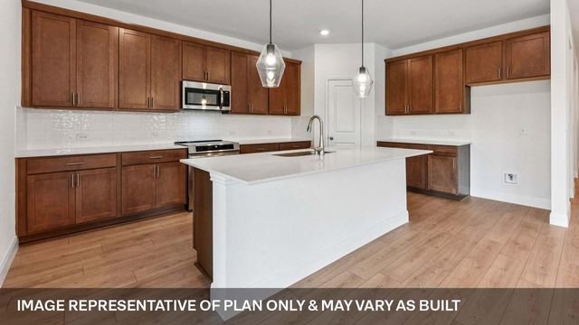 109 Union Pacific DR, Cedar Creek, TX 78612