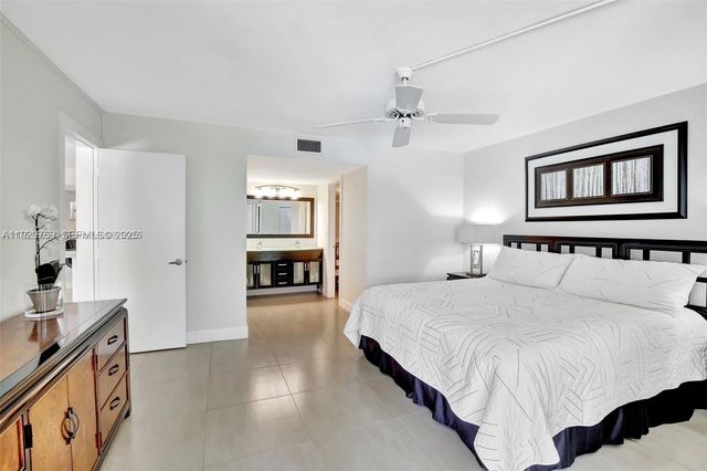 3930 Inverrary Boulevard 405D, Lauderhill, FL 33319