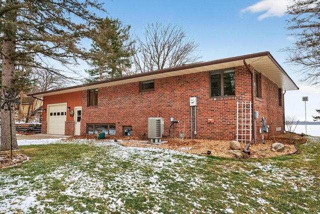 2395 Cardinal Drive, New Richmond, WI 54017