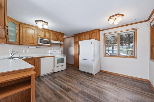 2395 Cardinal Drive, New Richmond, WI 54017