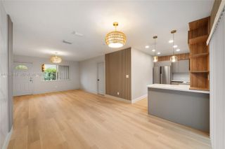 2350 NW 56th St, Miami, FL 33142