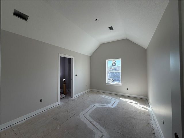 10509 N Mulberry Street, Kansas City, MO 64155