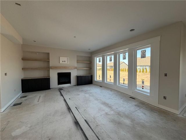 10509 N Mulberry Street, Kansas City, MO 64155