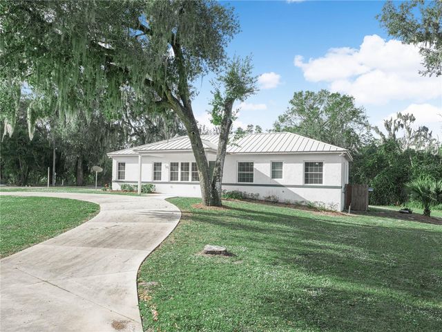 100 REEDY CREEK DRIVE, Frostproof, FL 33843