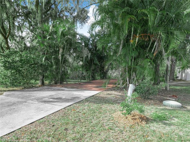 100 REEDY CREEK DRIVE, Frostproof, FL 33843