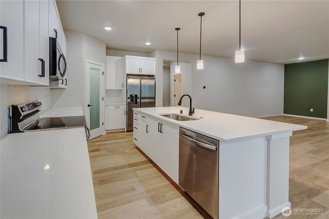 18227 37th Avenue E, Tacoma, WA 98446