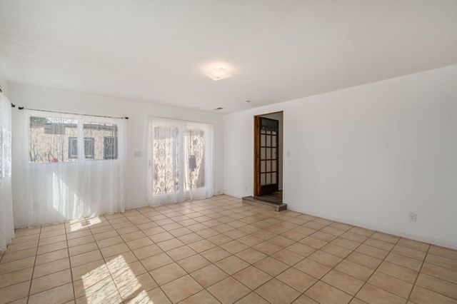 4940 ZIRCONIA Drive NE, Rio Rancho, NM 87124