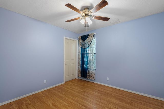 4940 ZIRCONIA Drive NE, Rio Rancho, NM 87124