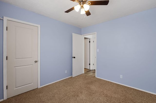 4940 ZIRCONIA Drive NE, Rio Rancho, NM 87124