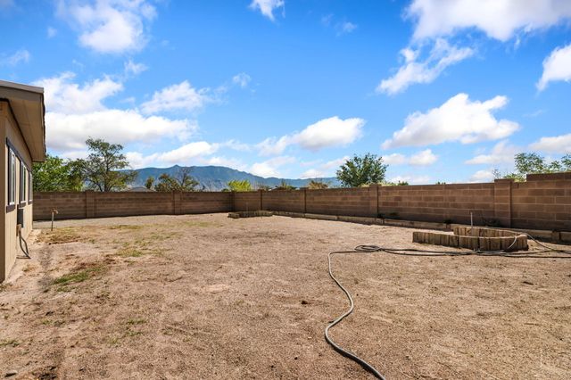 4940 ZIRCONIA Drive NE, Rio Rancho, NM 87124