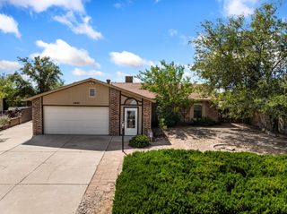 4940 ZIRCONIA Drive NE, Rio Rancho, NM 87124