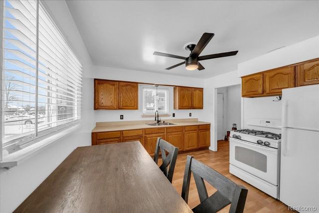 5151 Brobeck Street, Flint Charter Township, MI 48532