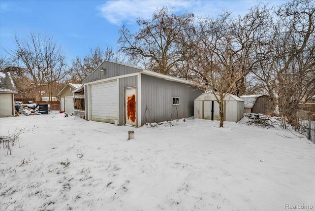 5151 Brobeck Street, Flint Charter Township, MI 48532