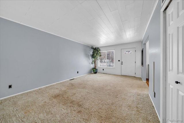 5151 Brobeck Street, Flint Charter Township, MI 48532