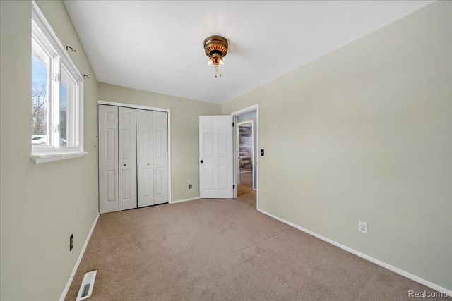 5151 Brobeck Street, Flint Charter Township, MI 48532