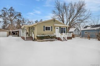 5151 Brobeck Street, Flint Charter Township, MI 48532