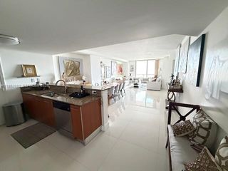 9066 SW 73rd Ct 1105, Miami, FL 33156