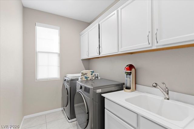 40 Flora Sagio Avenue, Henderson, NV 89011