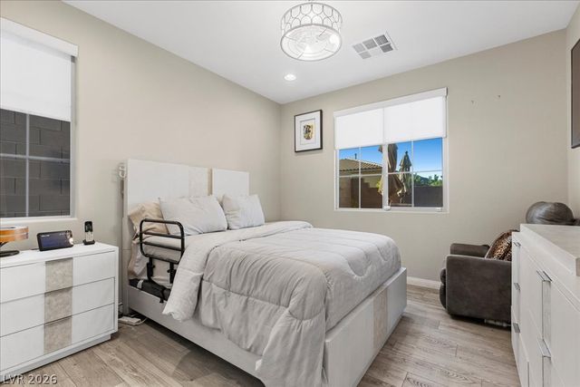 40 Flora Sagio Avenue, Henderson, NV 89011