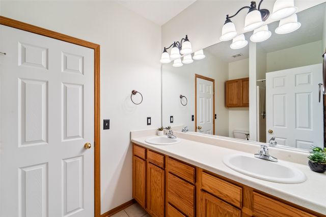 403 4th Street NW, Altoona, IA 50009