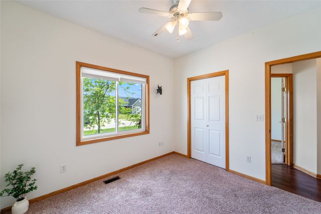 403 4th Street NW, Altoona, IA 50009