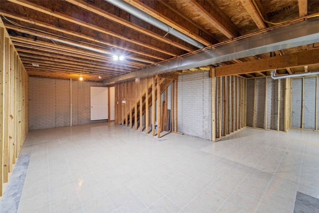 403 4th Street NW, Altoona, IA 50009