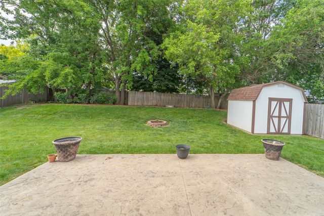 403 4th Street NW, Altoona, IA 50009