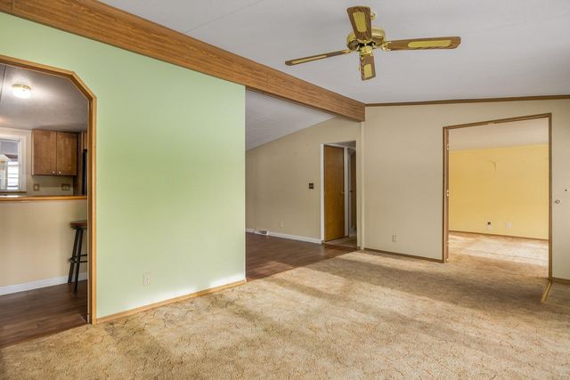 45 Oak Drive, North Hampton, NH 03862