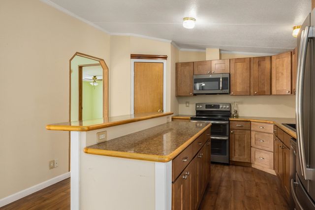 45 Oak Drive, North Hampton, NH 03862