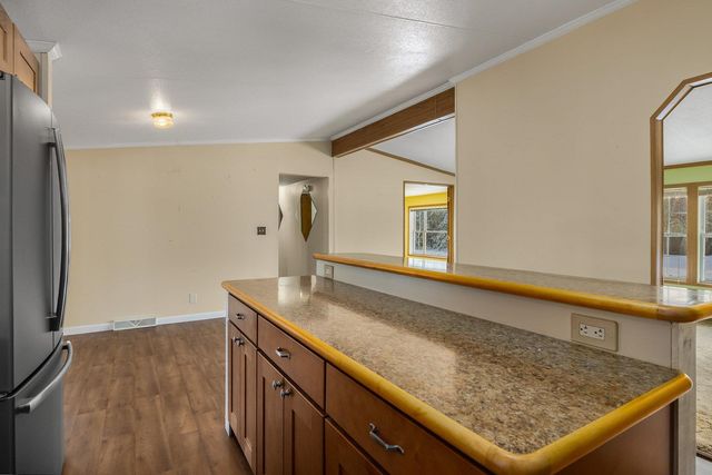 45 Oak Drive, North Hampton, NH 03862