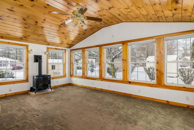 45 Oak Drive, North Hampton, NH 03862