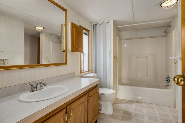 45 Oak Drive, North Hampton, NH 03862