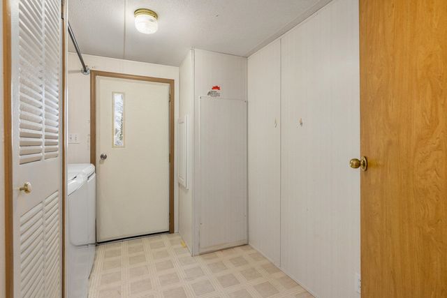 45 Oak Drive, North Hampton, NH 03862