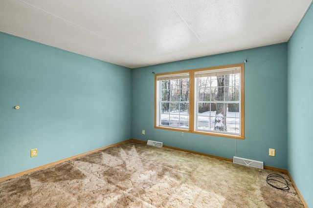 45 Oak Drive, North Hampton, NH 03862