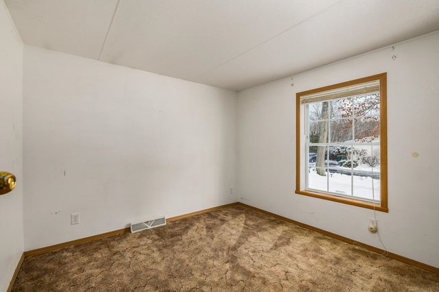 45 Oak Drive, North Hampton, NH 03862