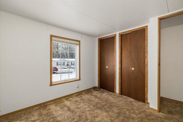 45 Oak Drive, North Hampton, NH 03862