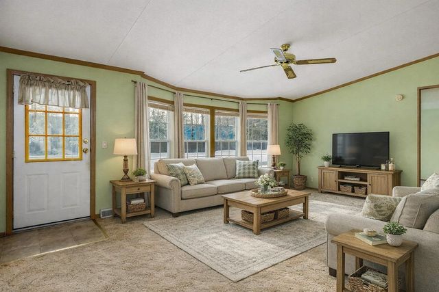 45 Oak Drive, North Hampton, NH 03862