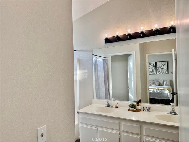 12966 Sundown, Victorville, CA 92392